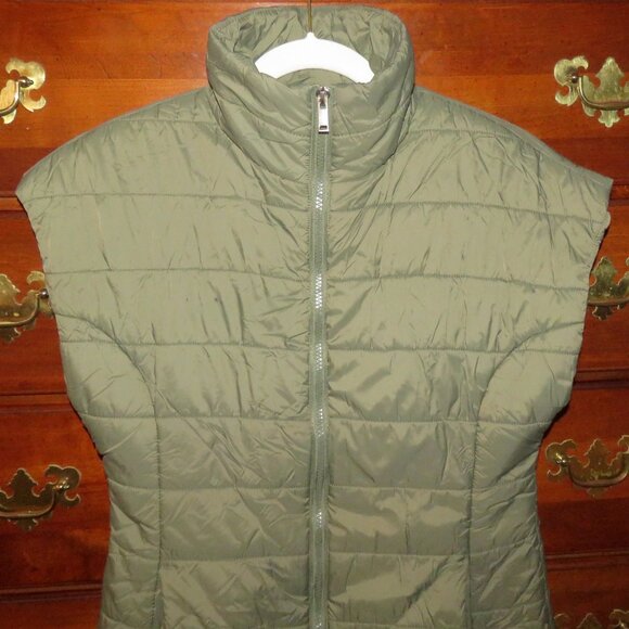 New York & Company NY&C XS (Designer Copy) Cap Sleeve Olive Green Puffer Vest - Picture 1 of 16
